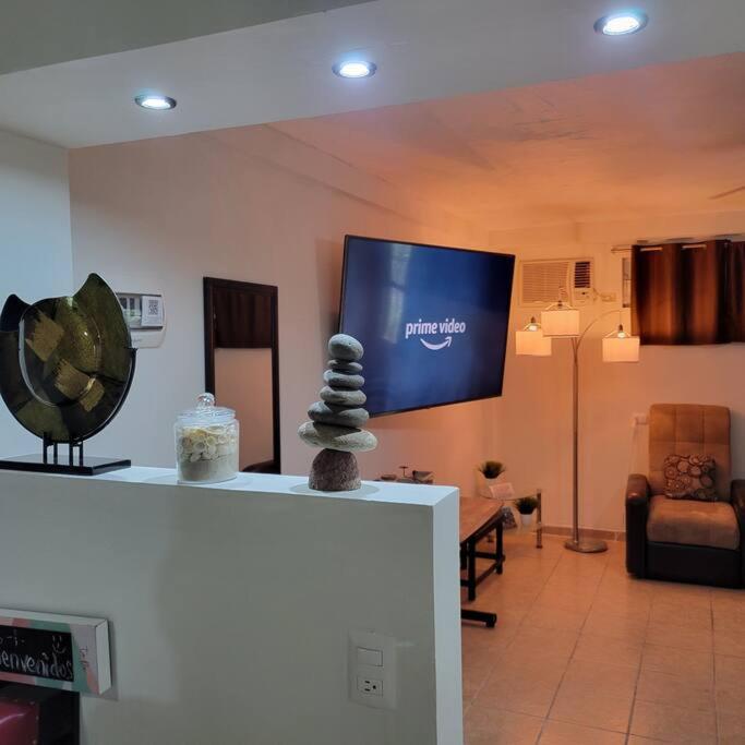 Departamento Comodo Centrico Tv Ac Wifi Cocina Parking, Letra C Ciudad Valles Exteriör bild
