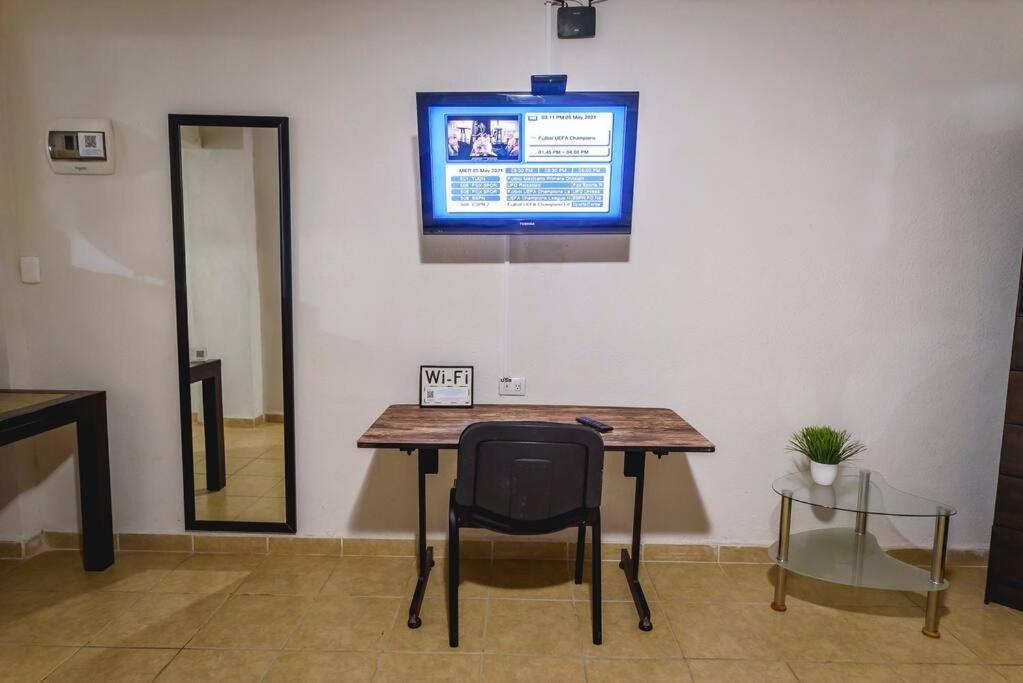 Departamento Comodo Centrico Tv Ac Wifi Cocina Parking, Letra C Ciudad Valles Exteriör bild