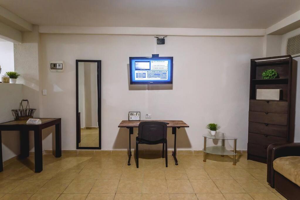 Departamento Comodo Centrico Tv Ac Wifi Cocina Parking, Letra C Ciudad Valles Exteriör bild